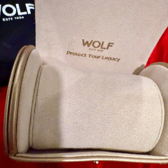 WOLF EST 1834 CHAMPAGNE FINE LEATHER WATCH JEWELRY CASE NEW WITHOUT TAGS (NWOT) - Picture 6 of 12